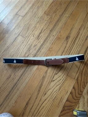 Vineyard Vines Navy Sailboat Canvas Belt with Brown Leather Accents